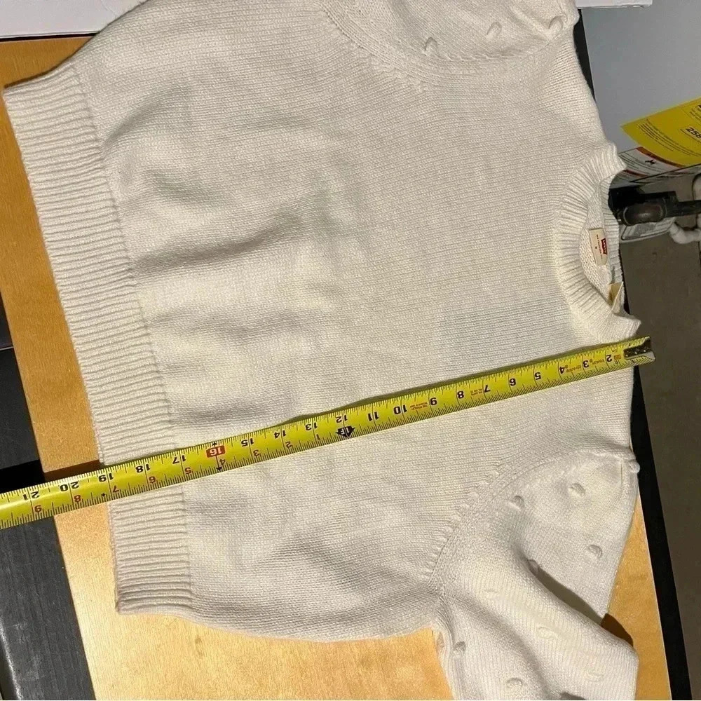 Levi’s Womens Puff Sleeve Jumper NWT Size M Cream Crew Neck Pullover Cropped - Picture 9 of 9